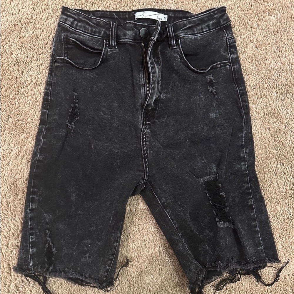 By Egreis Distressed Black Denim Shorts Size Medium G-29